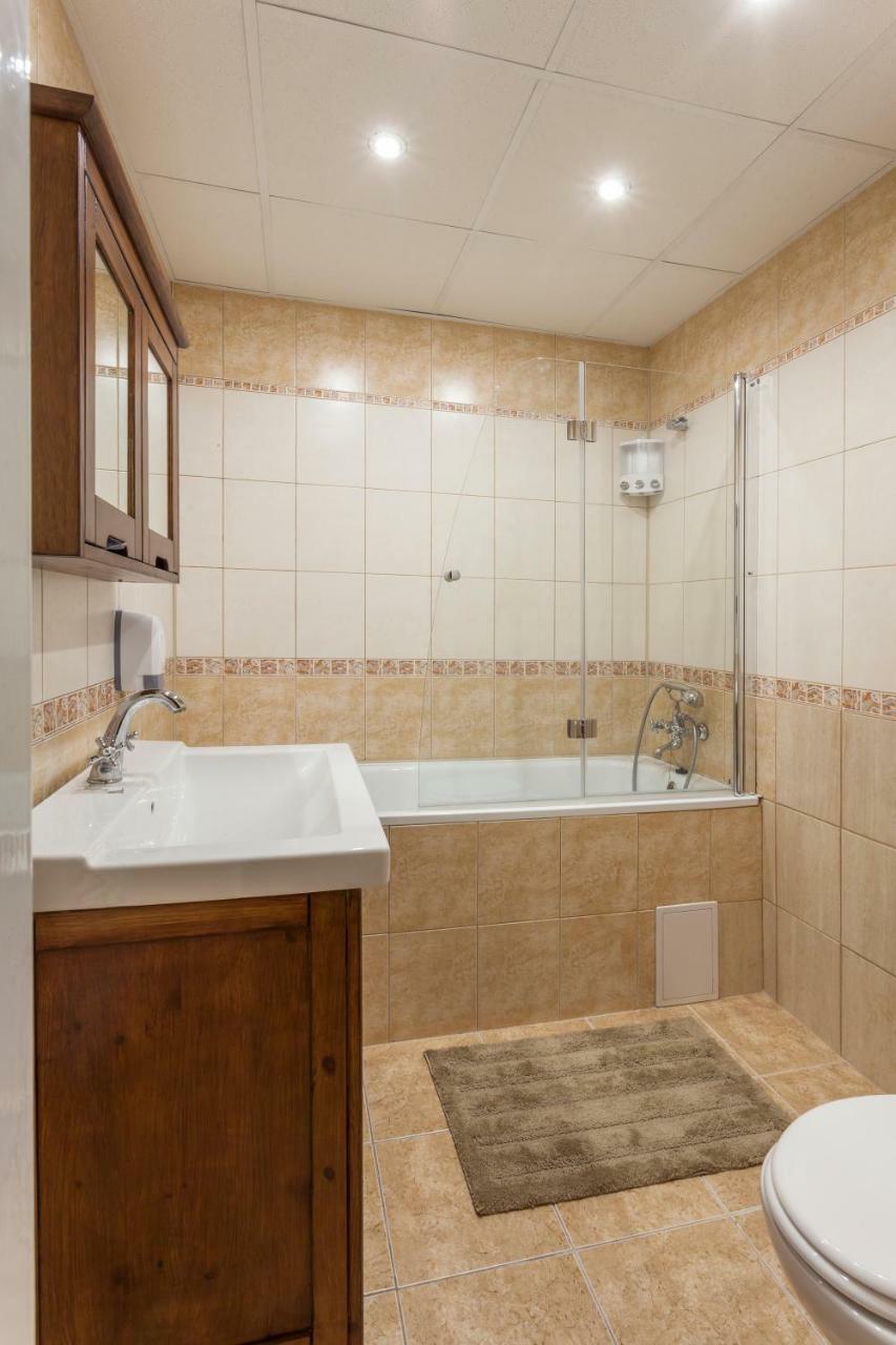 Air-Conditioned Apartment Sancova - Old Town Bratislava Extérieur photo